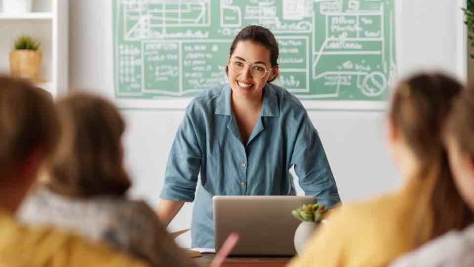 Teacher using ChatGPT to plan a lesson